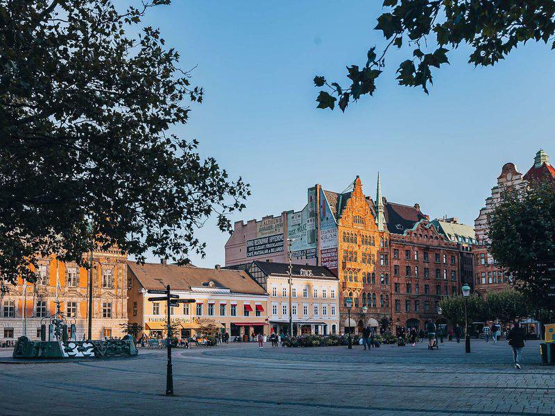 8CD90FBE94EF203A56BDEDE26D46CD3B