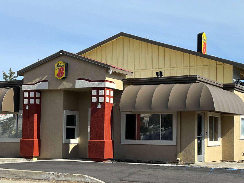 8F2EE55D3C03B623DF6C431B0223100E