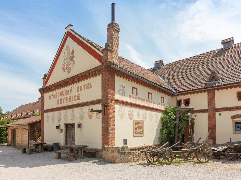 59D7EC203F51436C9E1D5515BEA36C13