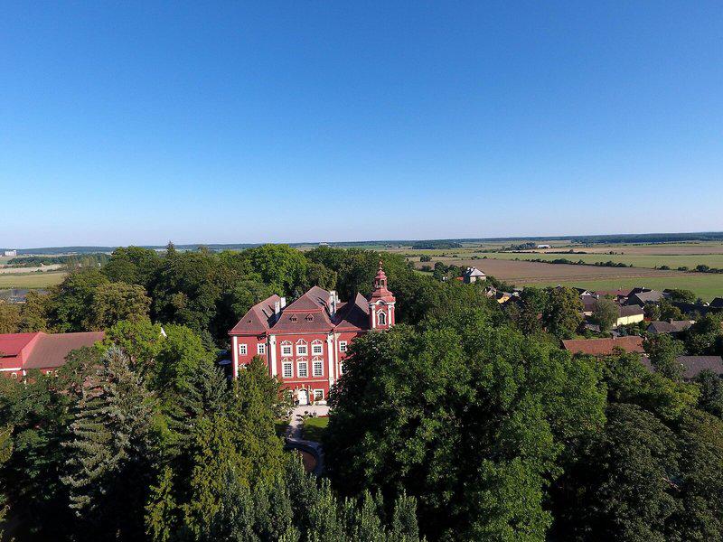 1AEC1CAF4DC744B2CB1275D498403046