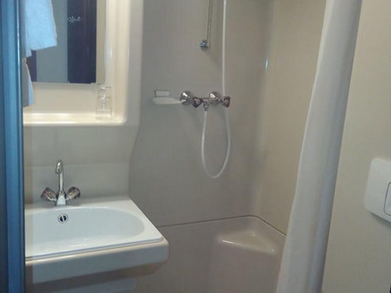 0AACC30209C4EE1D4FDAC3F9237323E5