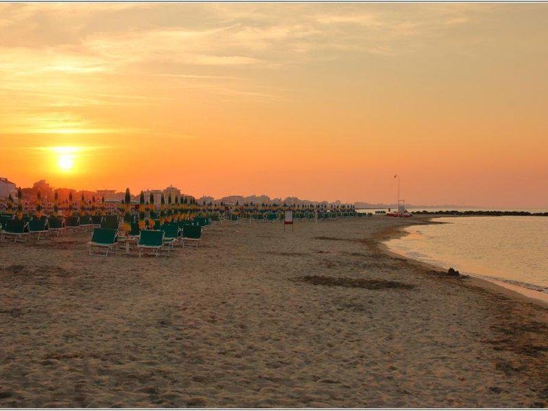 432DA08F5CF4251384235ED39CFBF2B3