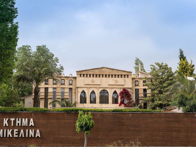 131F073DA0CA4BE7D5EEC74302738DA0