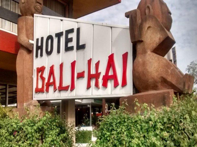 AA6834FF8490ECCC88F73404815D1F06