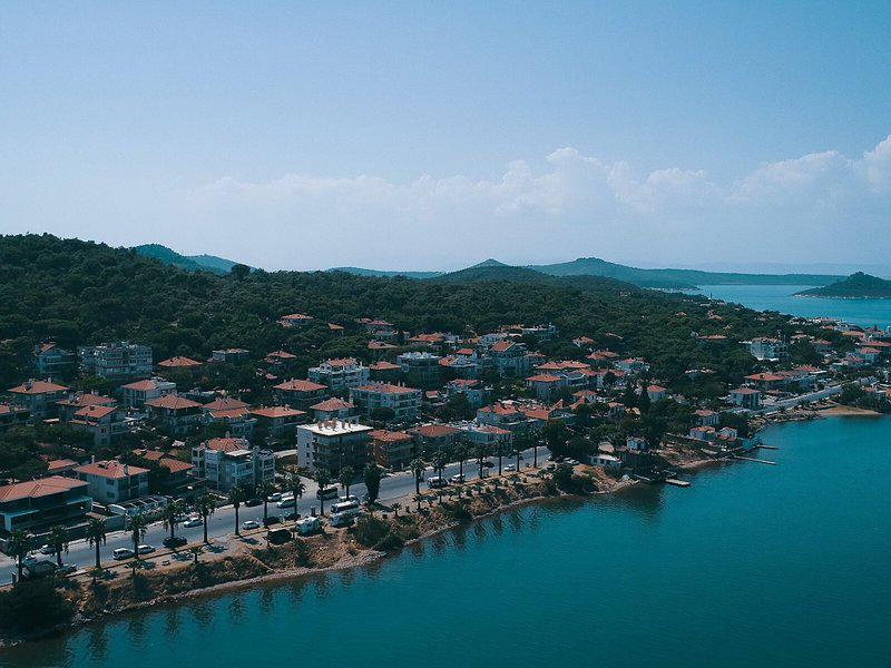 90AF6E641534E80CA1BFBF8C616C421D