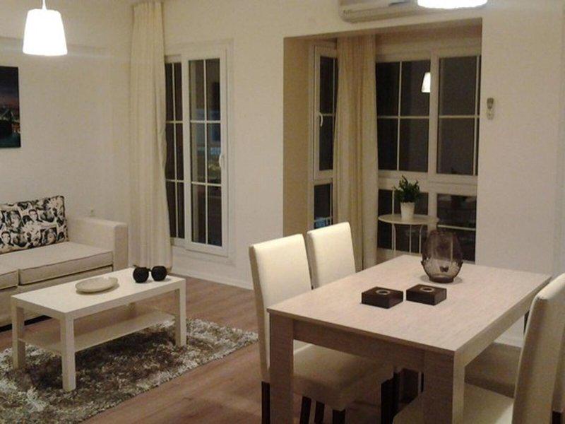 5776604E9AD1001E08ADA27BF6A6BA73