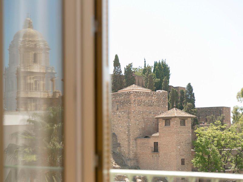 A40085A6E9095E9F484E59A854B7446E