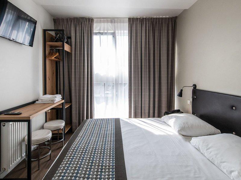 9B351B65155E18B794E6CB8929B5DE6A