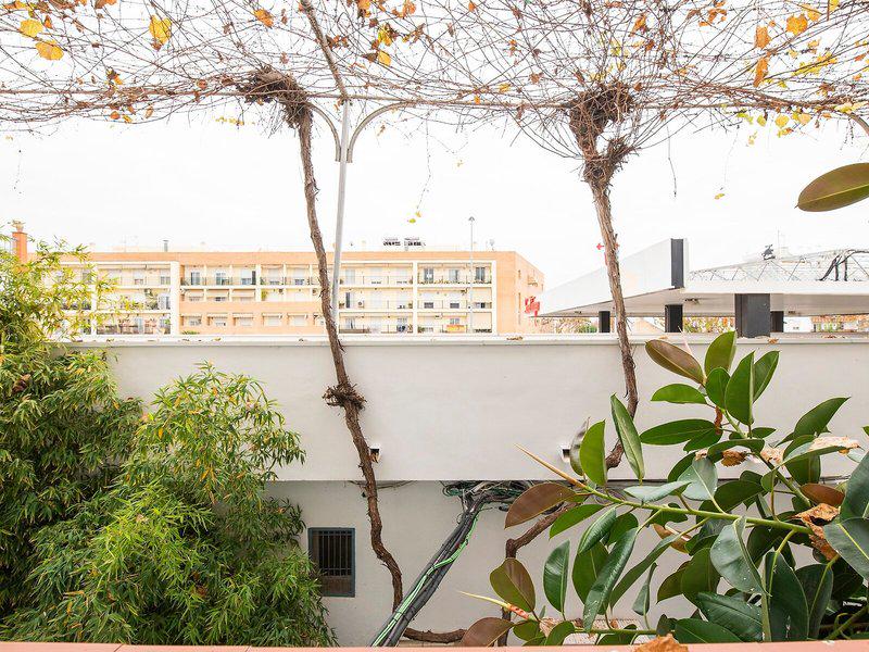 F23BF3B264F58EE20AC563B58C580024