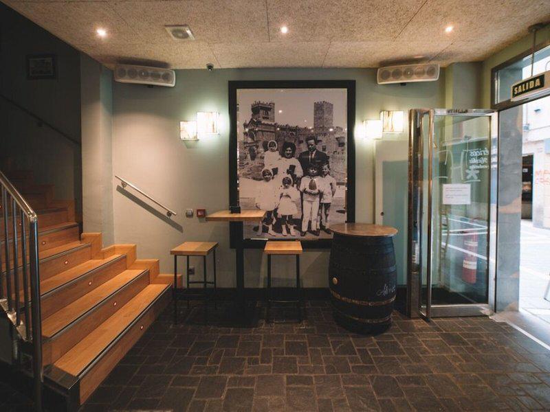 DB7BF823D849F46657A9168626EF3325