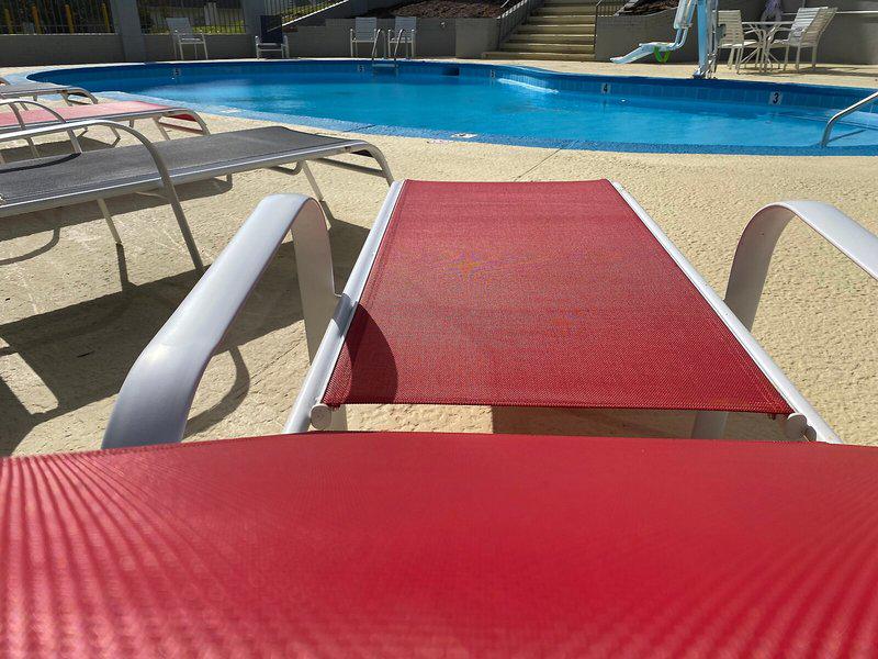 90DFC56181D63619B59800A1EA57F8EF