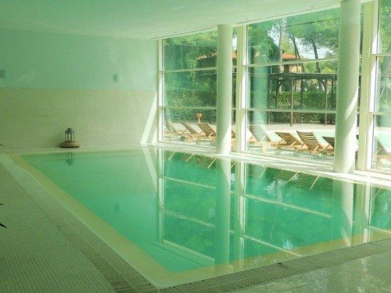 14B934024F36F139AB053D32787F9C21