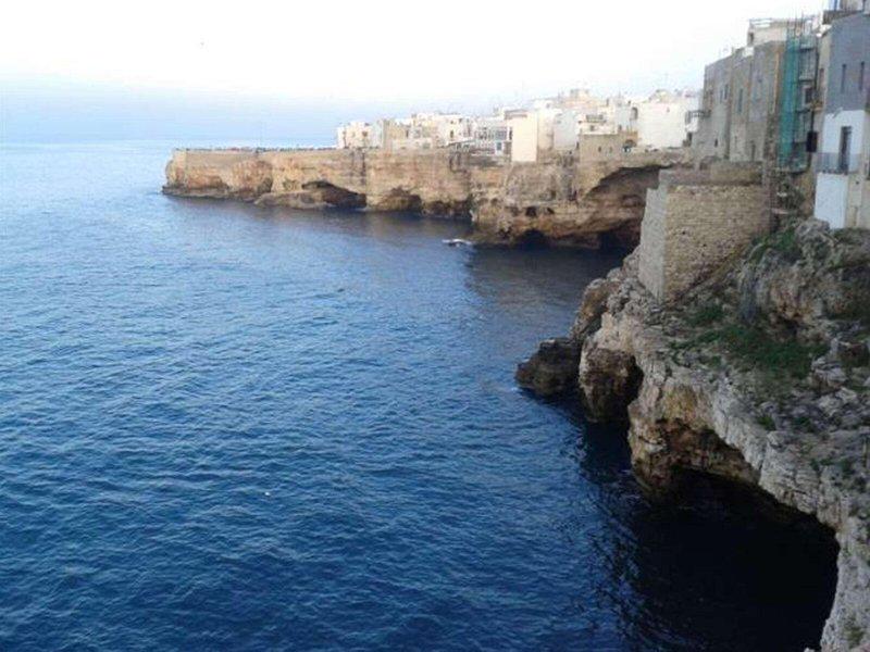 97A3D661F0BD411193B7204879BFF134