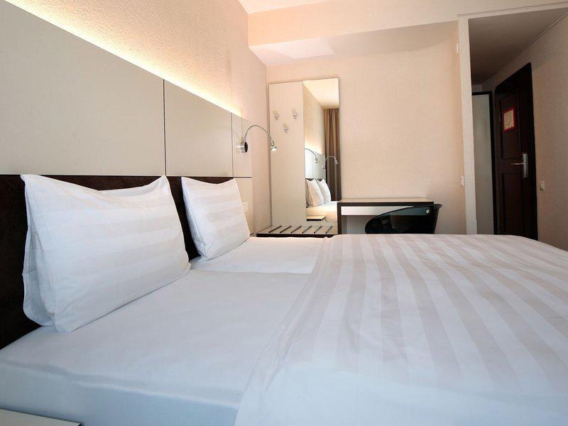 339475BC67DB24DA439E561BA9FB62E4