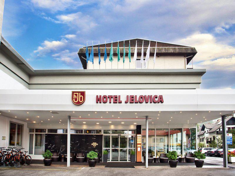 1F24FF3AC9E838F6E2A592821198C0C6