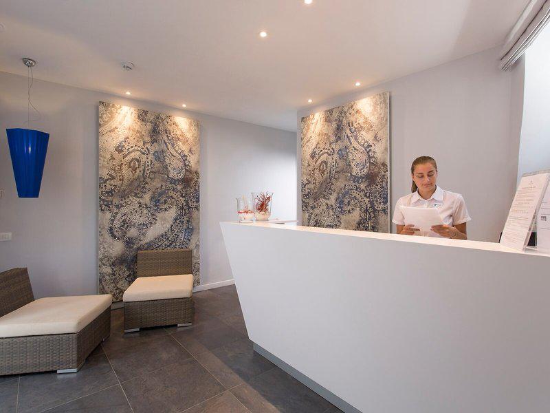 7E4884CA4281A8CA84F8460F6281D087