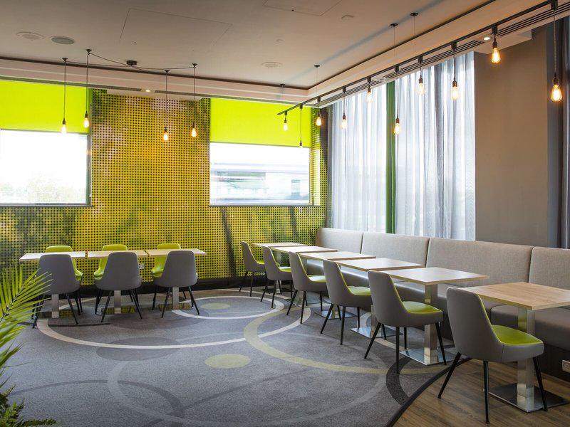 A8FA71C65742A27DDC996E22009A42B8