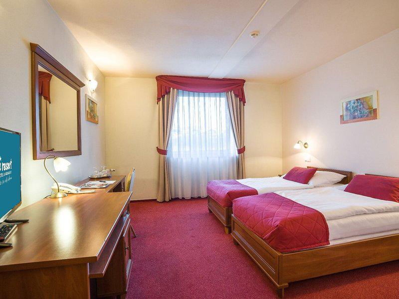 D53C28409843B833C2D50EA70C0C932A