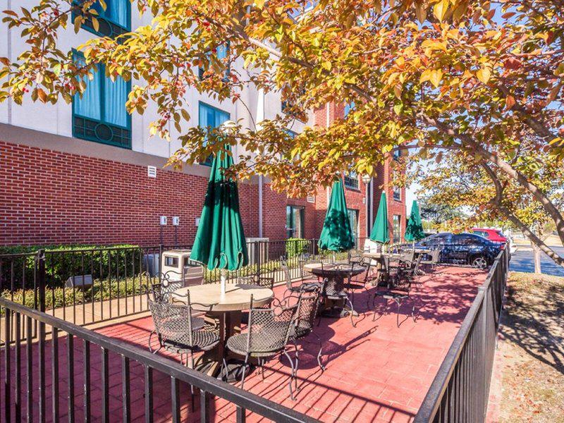 56711688B193CAA04AEA2AFB6874DE79