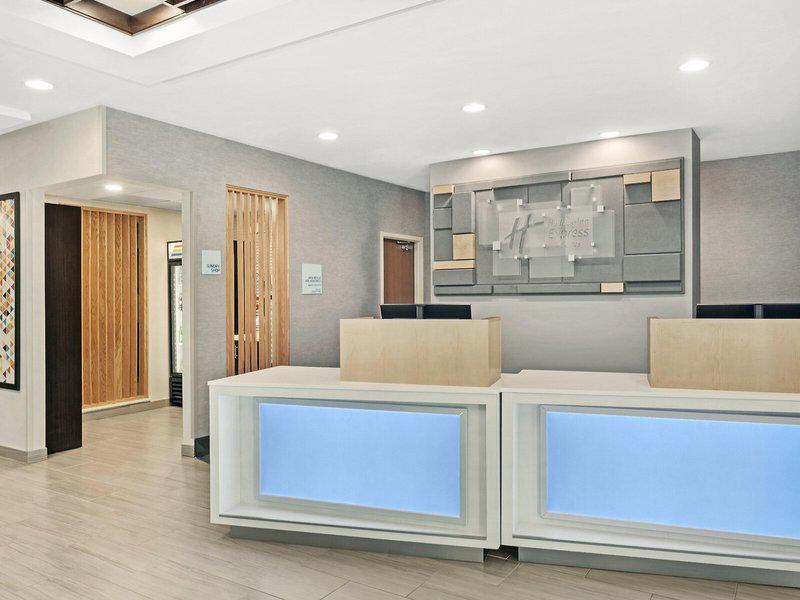 8D180B6EE72C2BF6C0B40BBEB00FAEFA