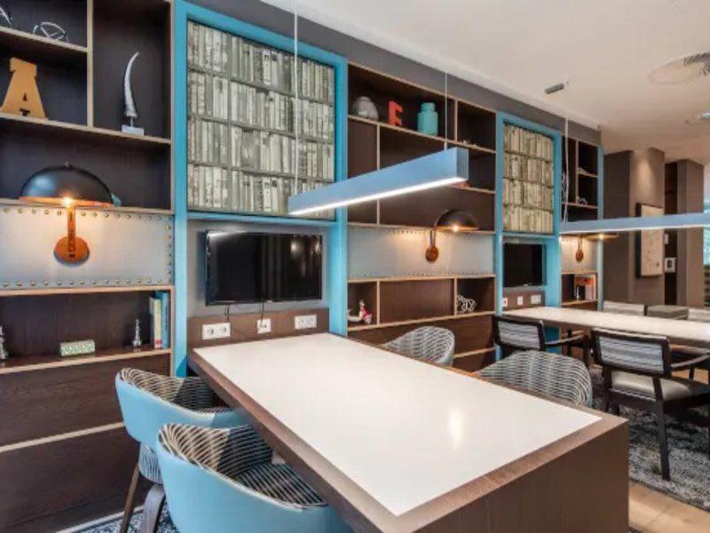 1703AA5FD2C5C45801AB56A6BAC34979