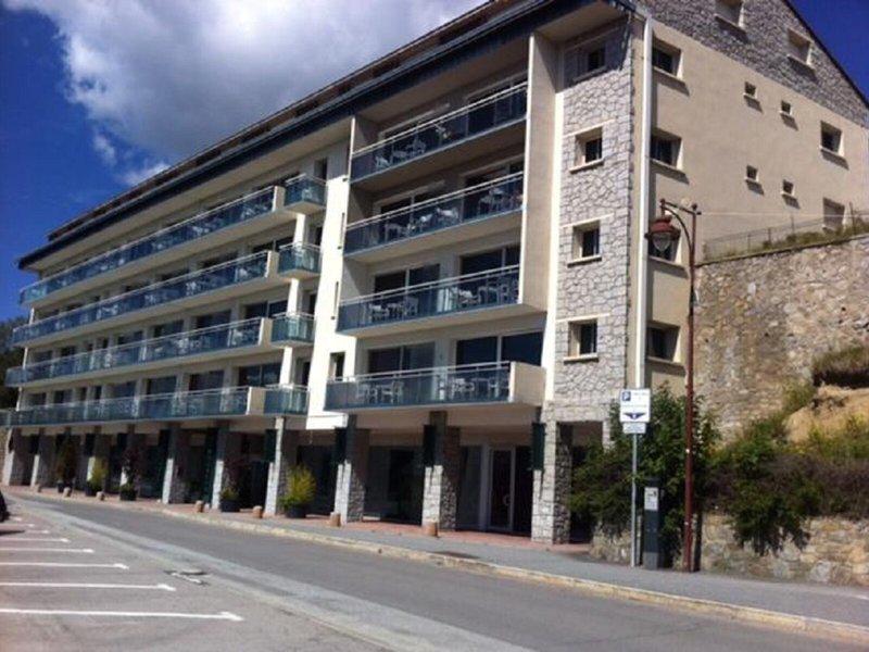 516EBBF985DE66DDC802087D571EEFDF