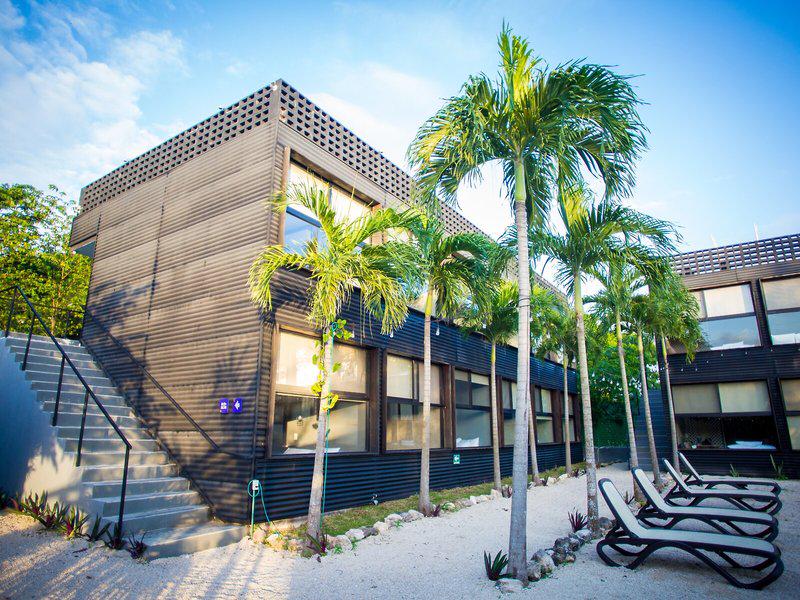 C6329F5AEB9E7B9377E9CA1875C14426