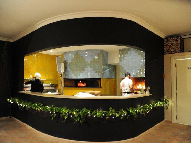 6E4A7ECE29D4570BD58648BA52F90118