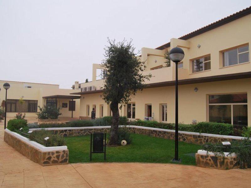 8995FA328D3A6B838BF22FADFDC439ED