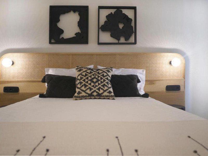 4C9F2545F3EAA9B411B22A66598F99EB