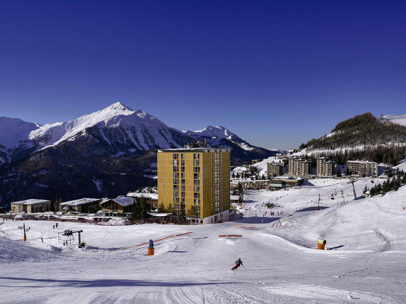 71D9877CA339ED72812660F3124F38CD