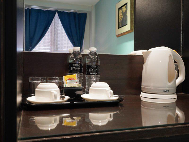 0073F7C33D95BB9C4E423FBF599AF385