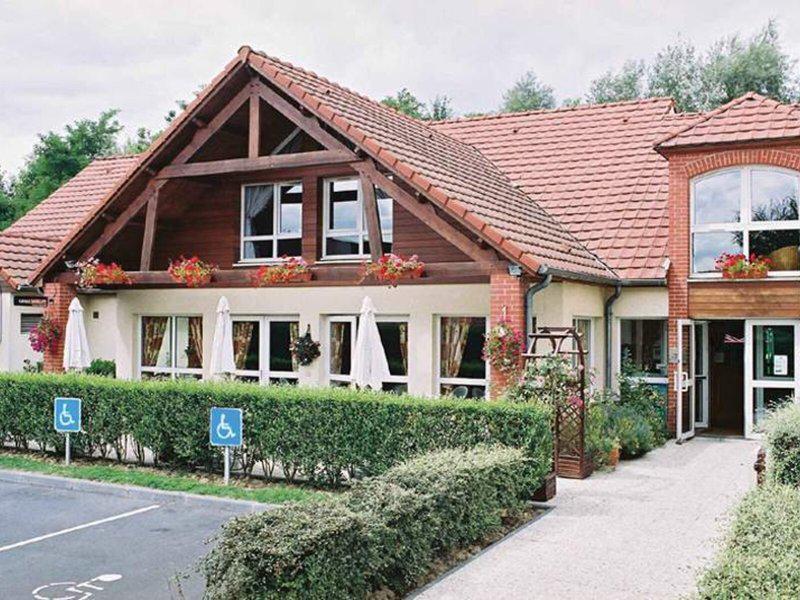 7AED4246E95F90747943BA04E1E99ACC