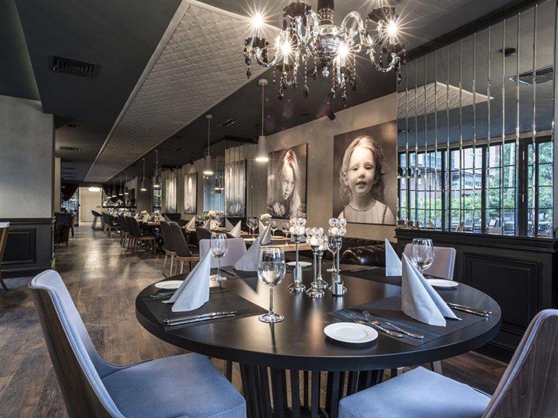 284AEDDF0A37B1A7591E00F8421E90B9