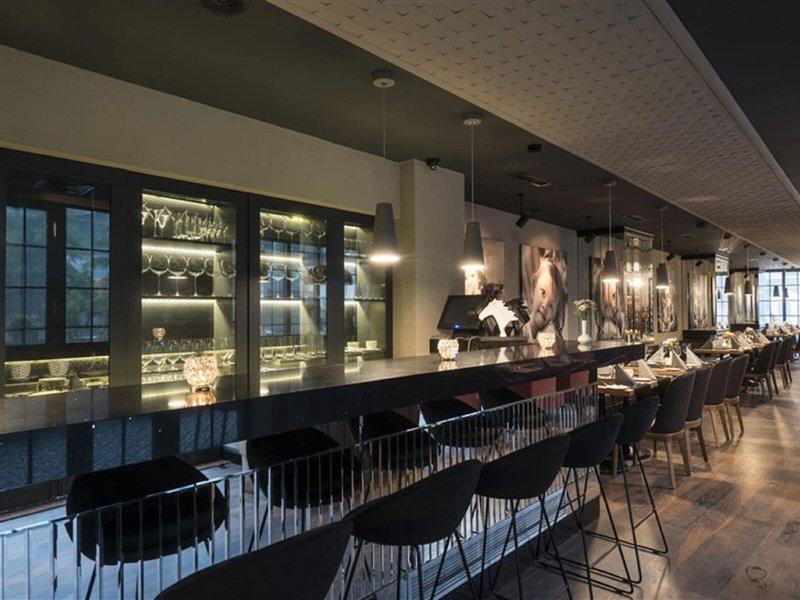 8BCAF48AFC26BC75AC60E0C89B847803