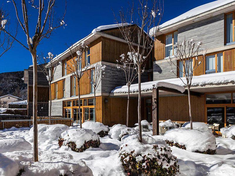 5A997FFCC84143D2FDE0E43AD571C7EA