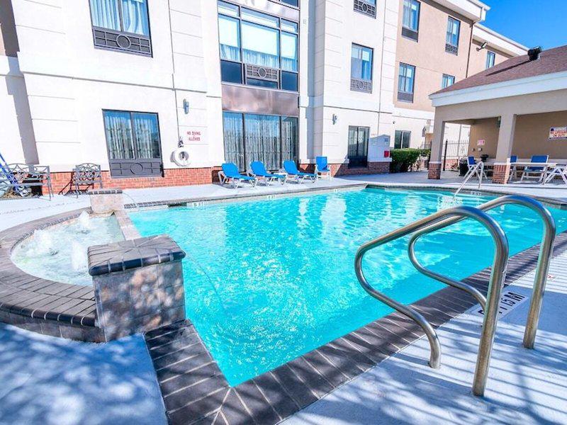 9B2D2E053857DCA4F744663B91546824