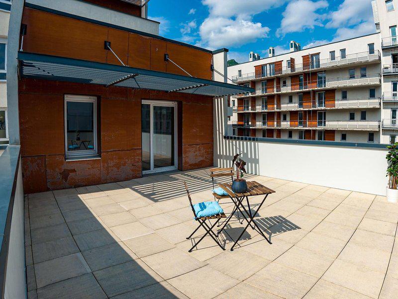 9145607585E613FBA2F6A02CD05115CE