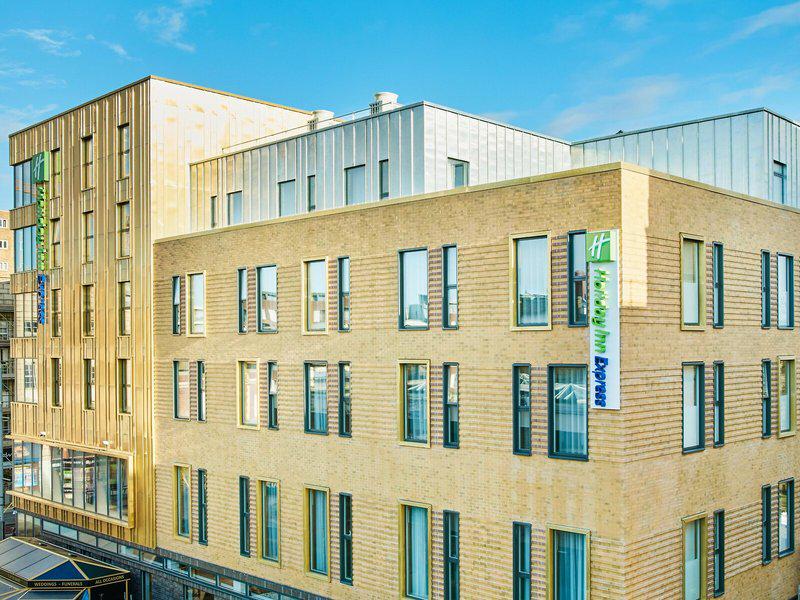 0CA4EC390C0BDA853AC913263A08195E