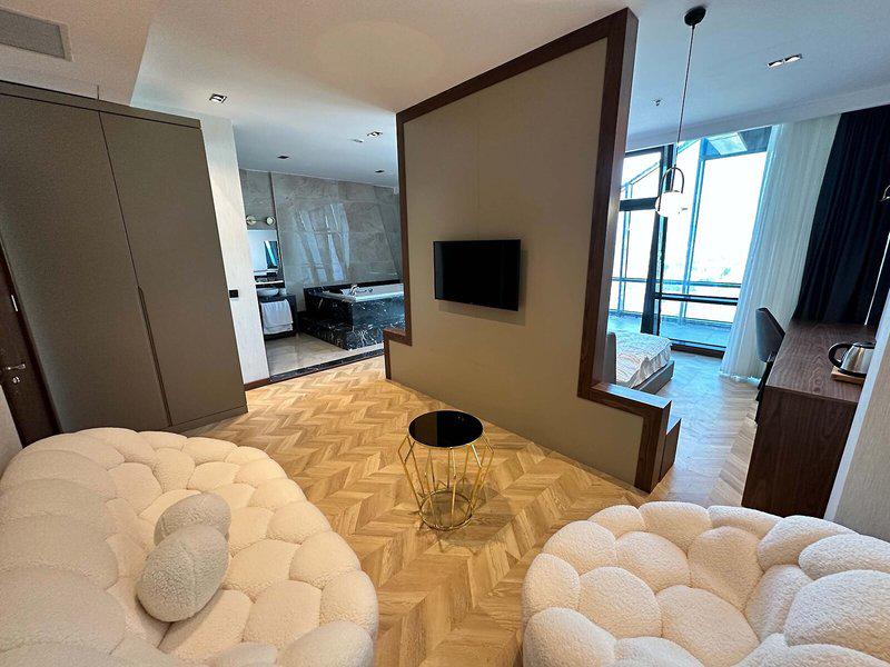 5CDEFF265F183842F86DA88F7B20FF67