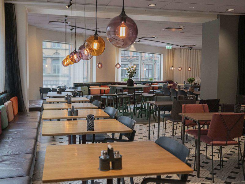 68B8418620B4AC00BCC2412EA3369D32