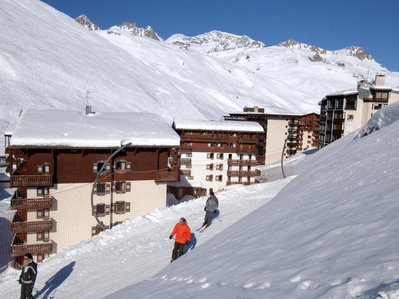 DCF9E7A85AC5E5222E78C89CA8969827