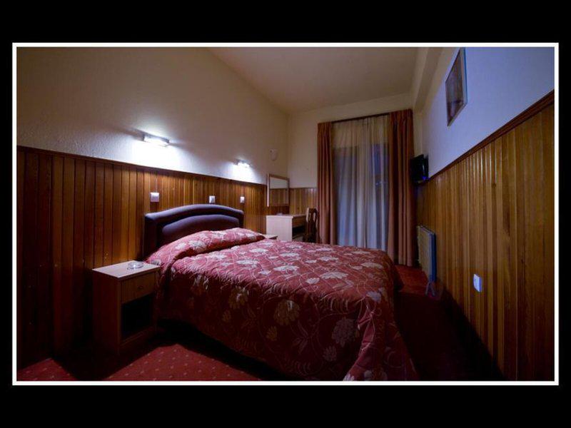 1514FE31F9E24B5BEEA4F4A1C8A27335