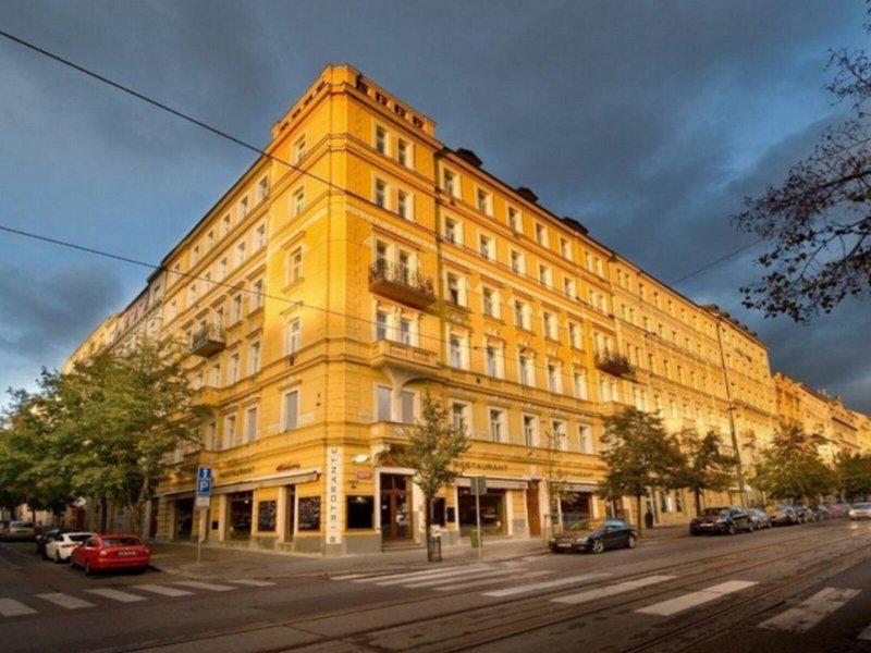 D025DAFAC0A3BA9929B2BEF2DEFD6AA5