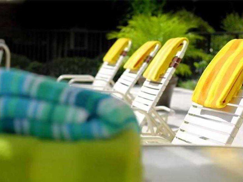 AED18D3A2D5E2A2B724393D774DDE102