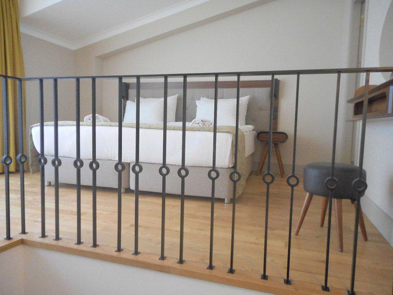 013130243737E6403333CCDE043B3DF8