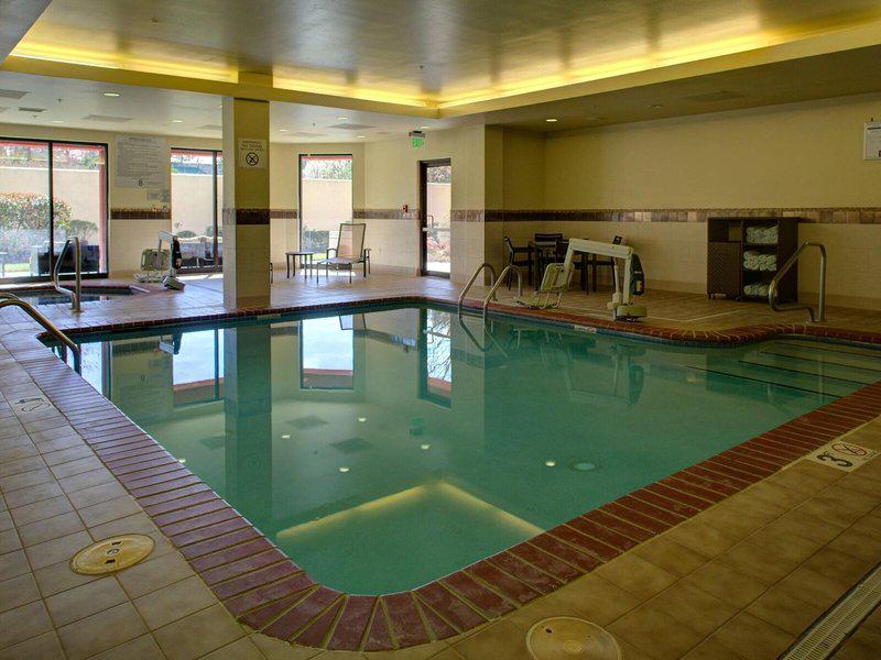 CD41CCE80D543A98C9249A3BE7C9ACE3