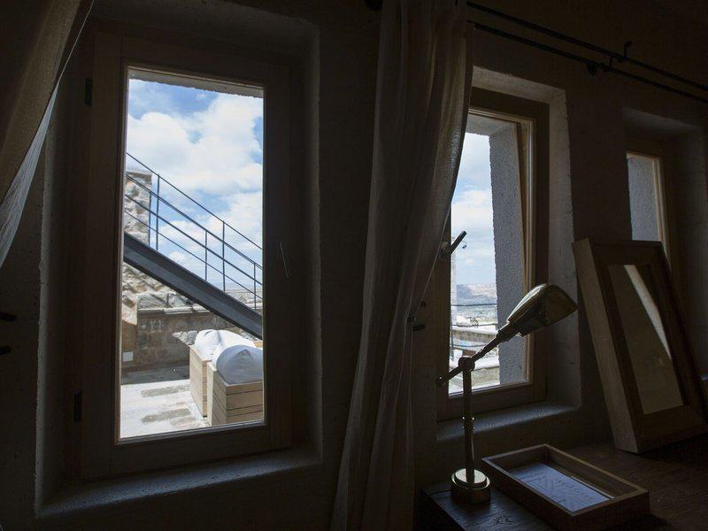 A94E2E9F73938F2DEEC3DDA105CDF16E