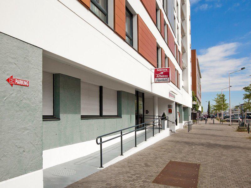 859BC7305D31398136FF3C324C9E270D