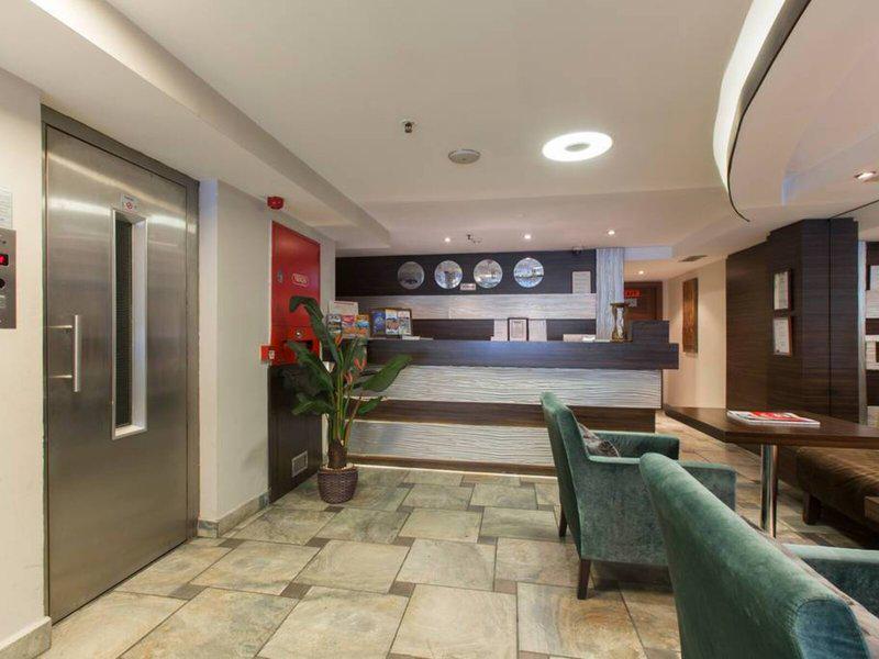 62DF0E99D4A4320B7FAF7E50E04C4A8E